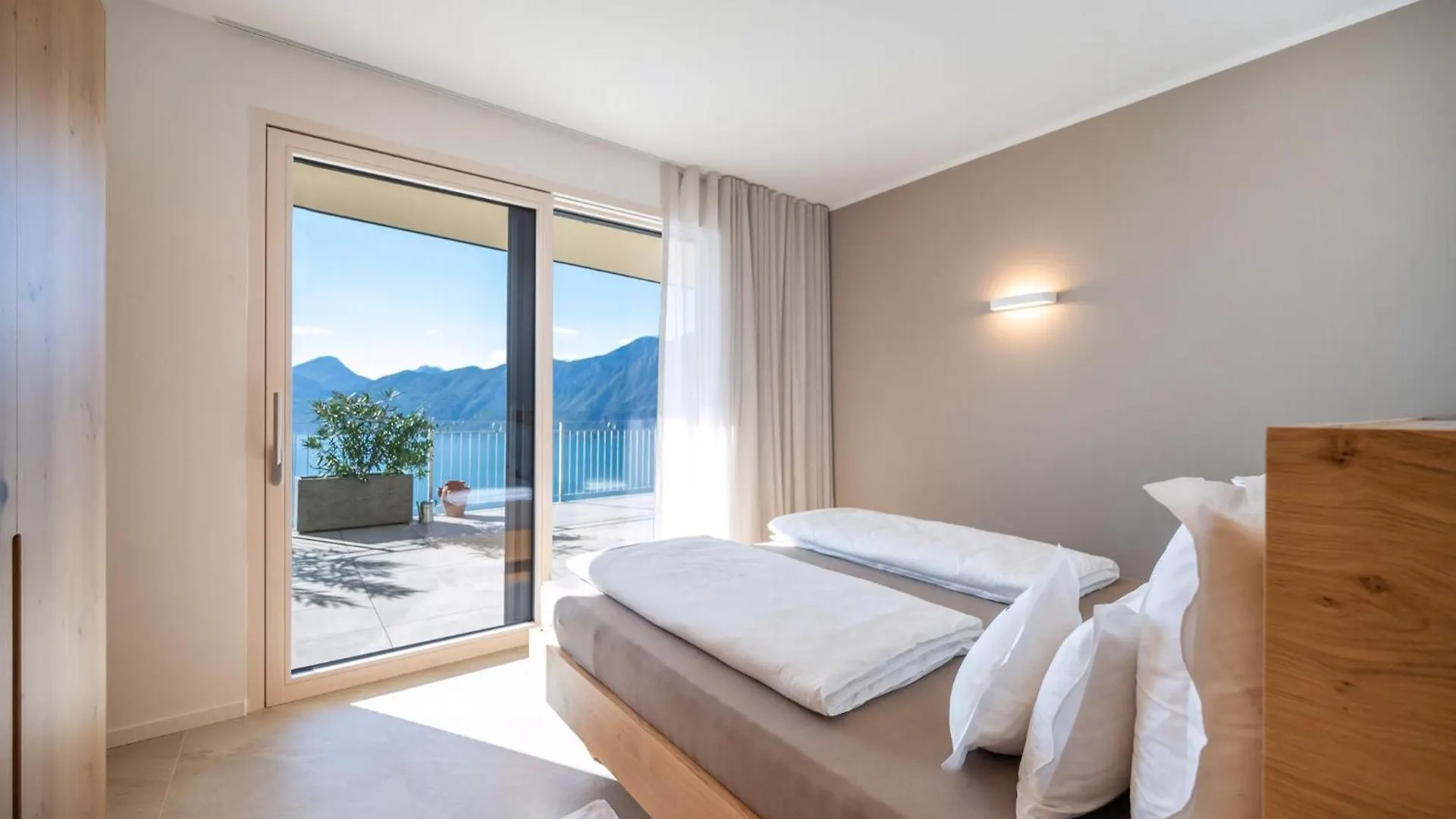 Holiday home Alleinstehende Villa Mit Pool Und Traumaussicht Castelletto Di Brenzone