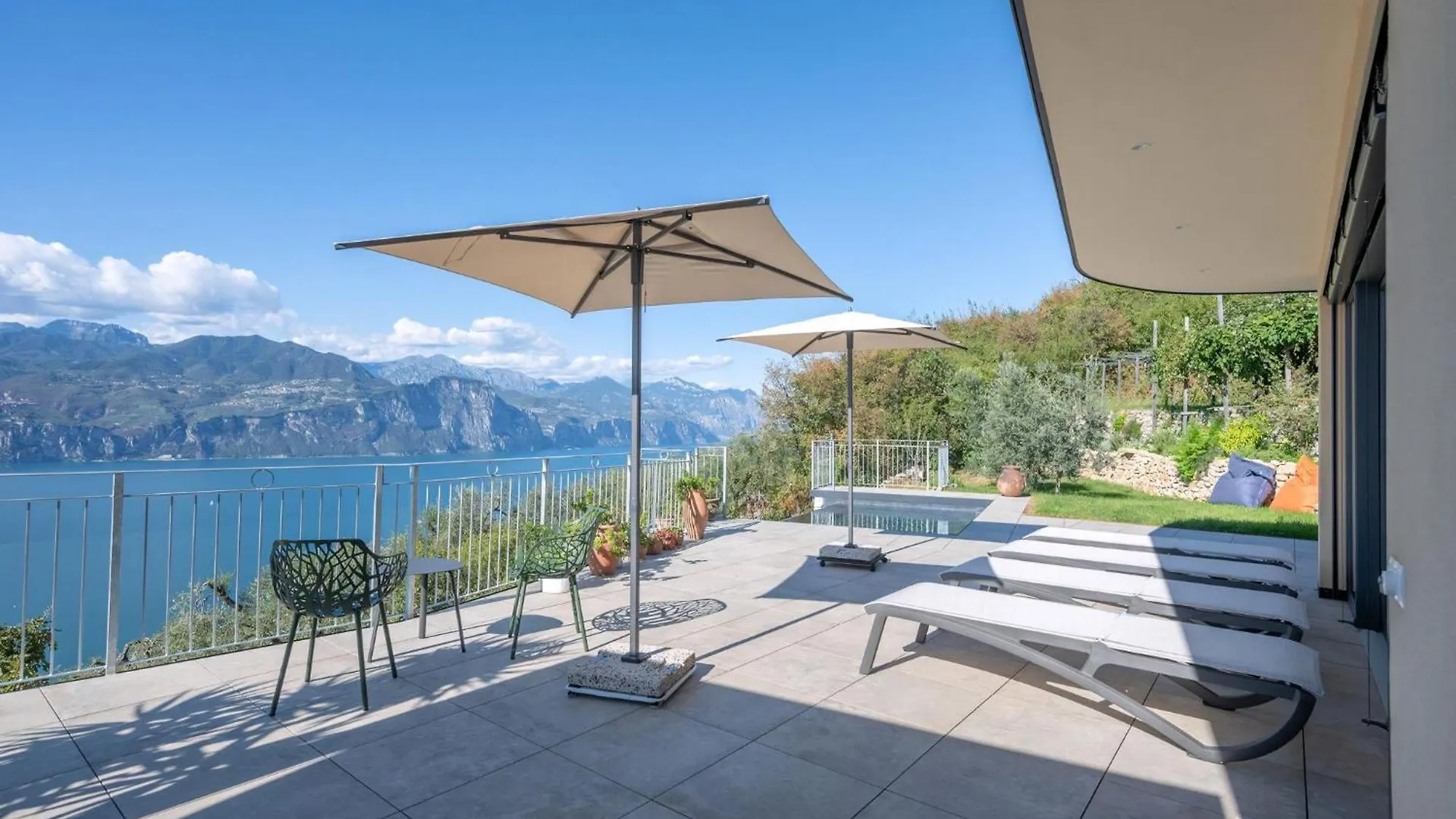 Alleinstehende Villa Mit Pool Und Traumaussicht Castelletto Di Brenzone Holiday home
